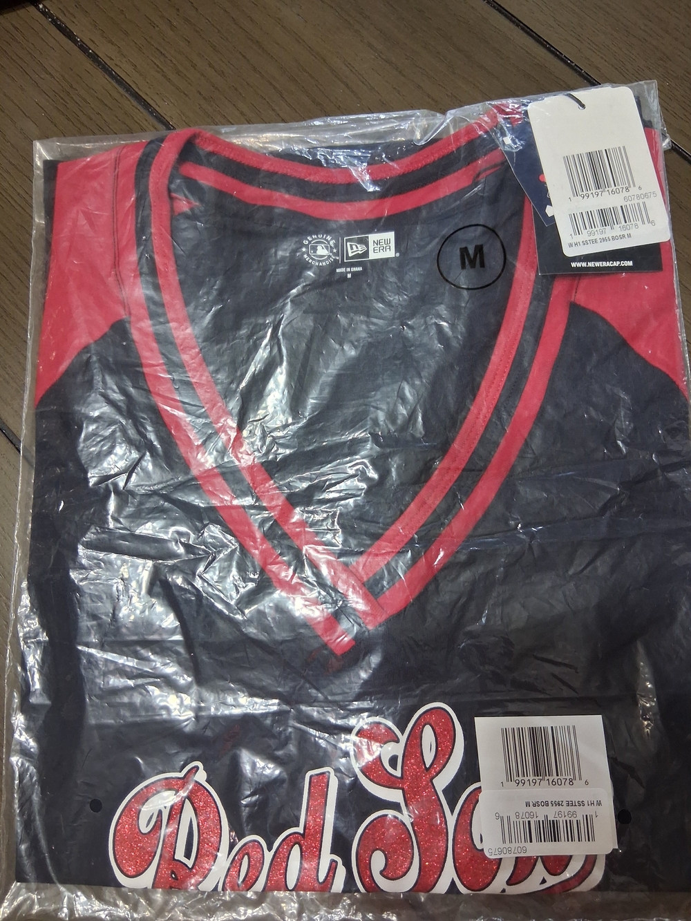 New Era Womens Black and Red V-Neck Tee